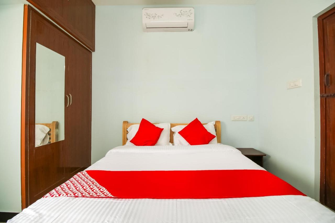 Oyo 71549 Shri Sai Apartments Mettuppālaiyam エクステリア 写真