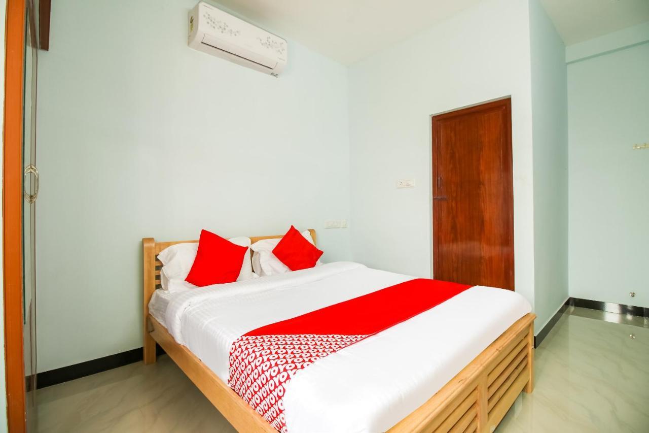 Oyo 71549 Shri Sai Apartments Mettuppālaiyam エクステリア 写真
