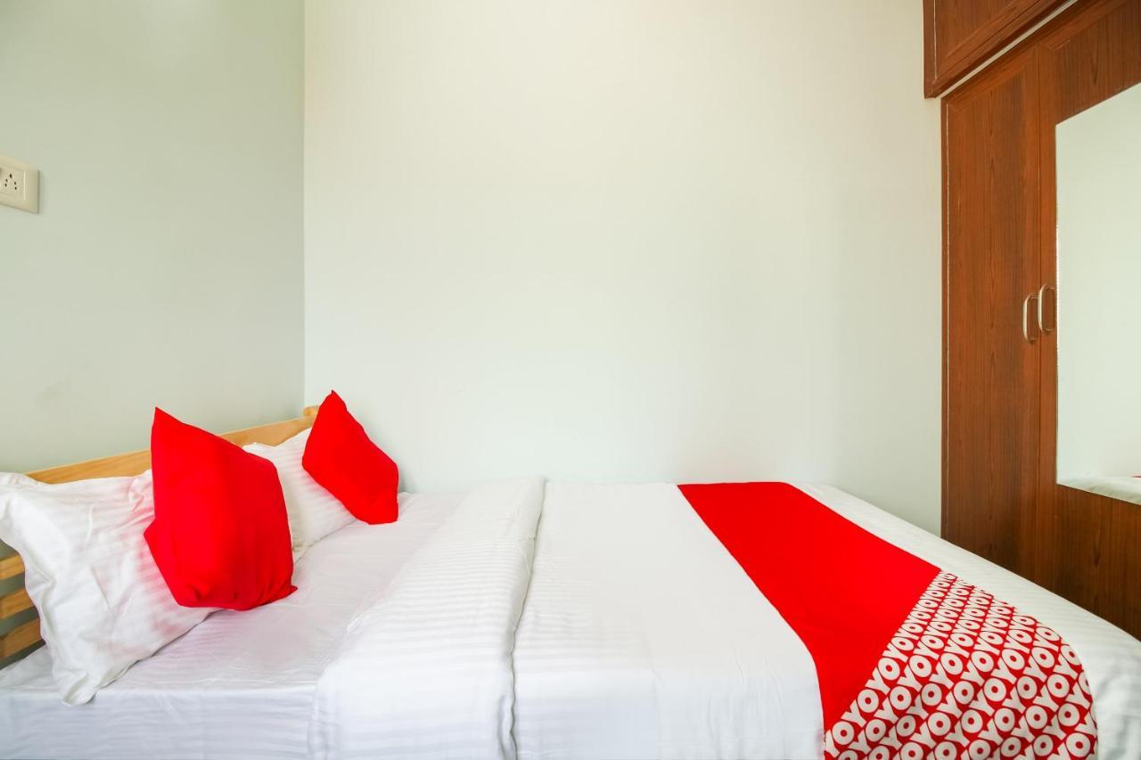 Oyo 71549 Shri Sai Apartments Mettuppālaiyam エクステリア 写真